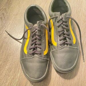 Unisex’s Black and Yellow Vans